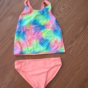 Girls 2 piece bathing suit